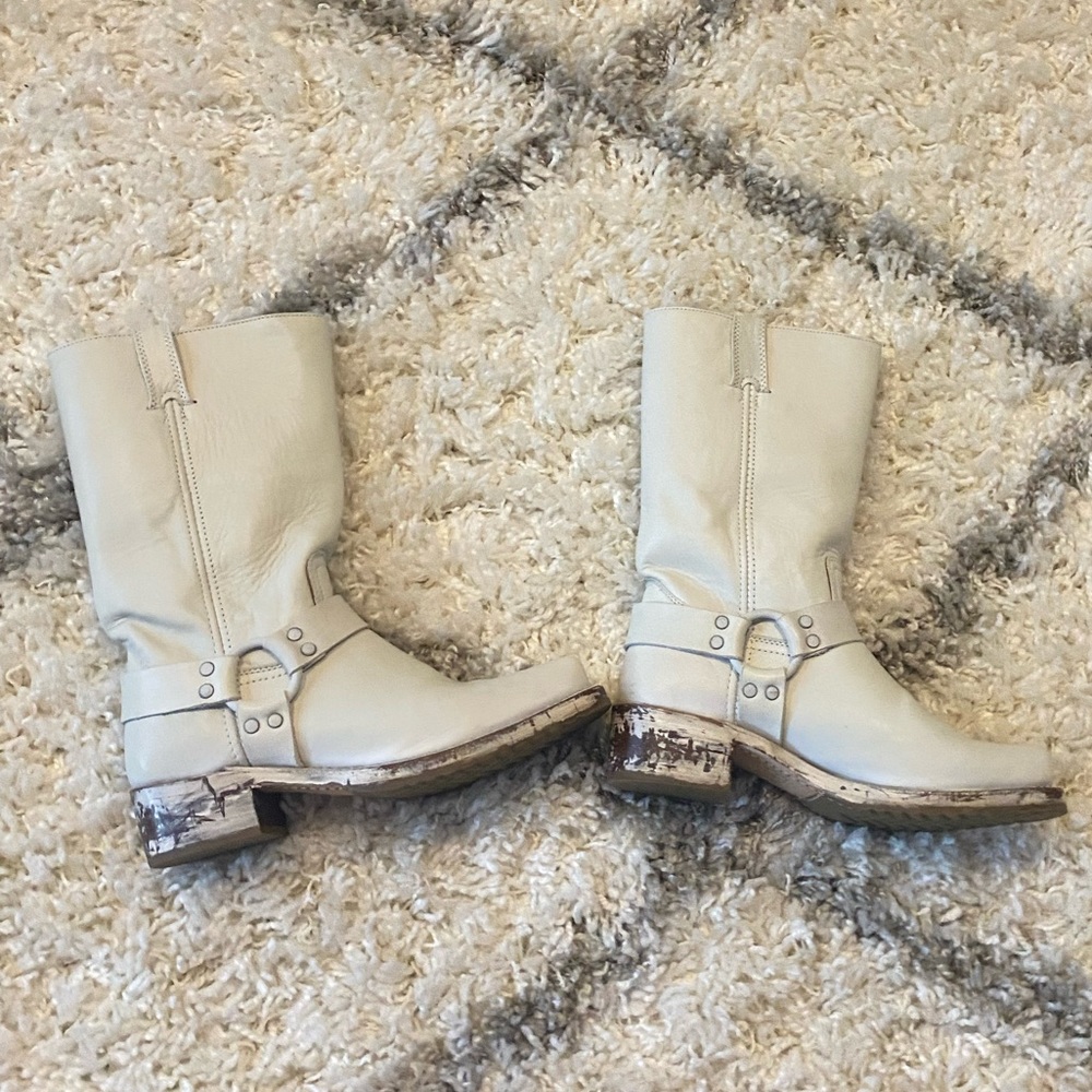 NWOT FRYE Harness 12R boot